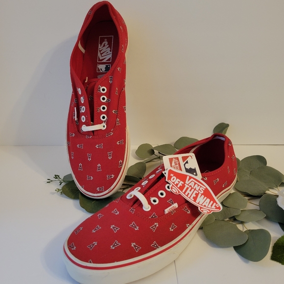 Vans off the wall Anaheim Angels Red sneakers Men's size 13 - Picture 2 of 9
